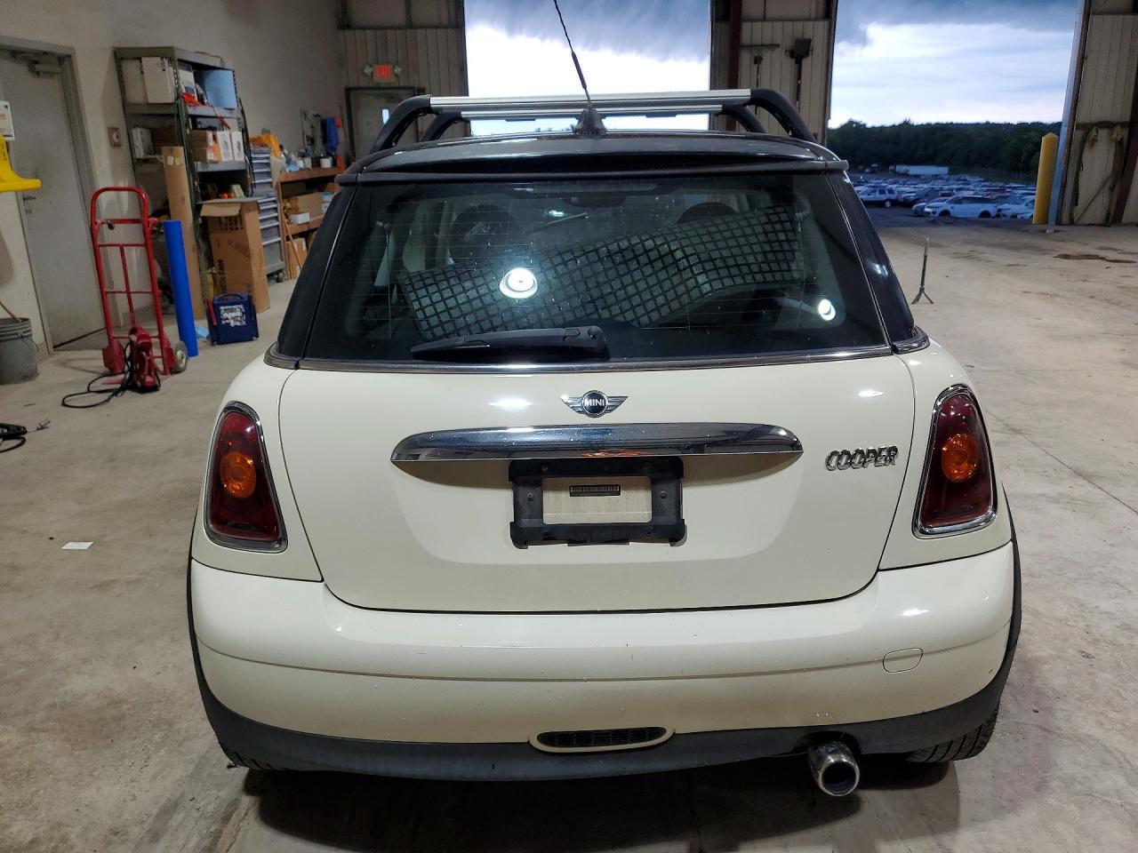 WMWMF33519TW77463 2009 MINI COOPER photo no. 6