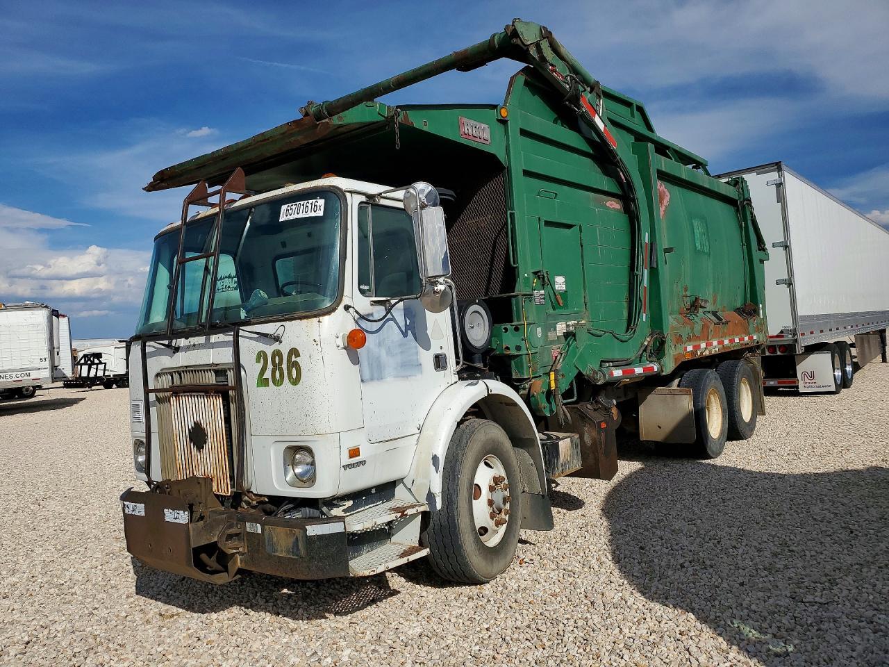 1999 VOLVO XPEDITOR WX