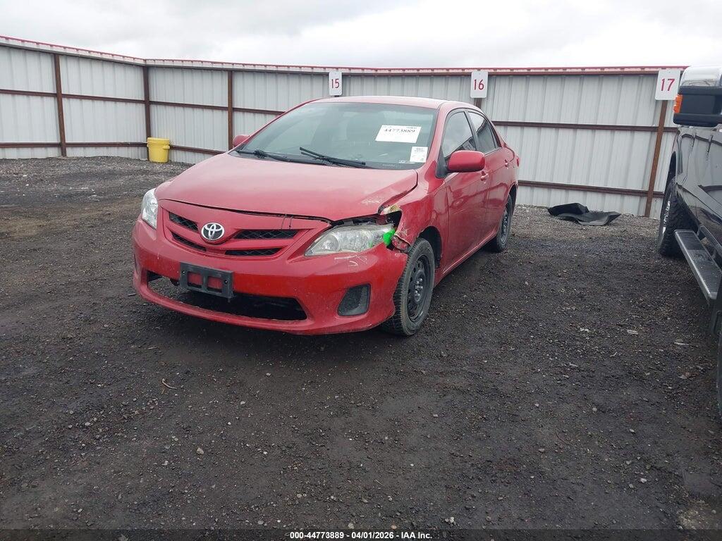 2T1BU4EE1CC849671 2012 TOYOTA COROLLA photo no. 2