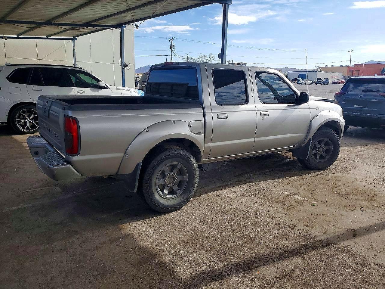 2004 NISSAN FRONTIER XE-V6 — Фото 3 из 12