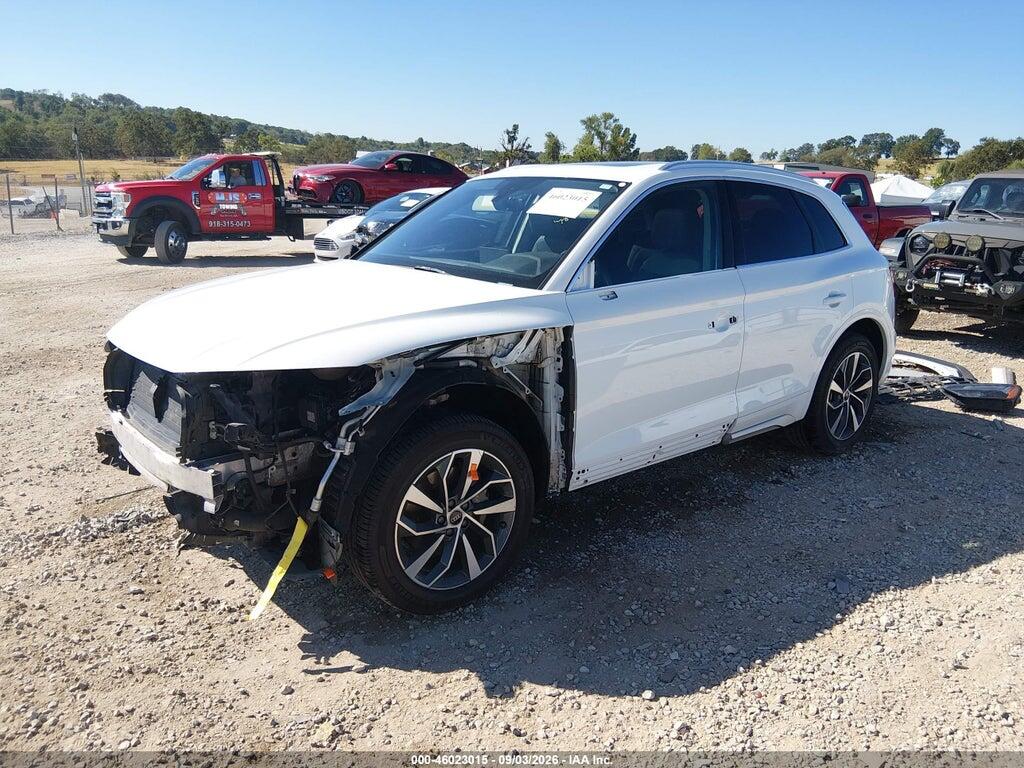 WA1BAAFY7M2118320 2021 AUDI Q5 photo no. 2
