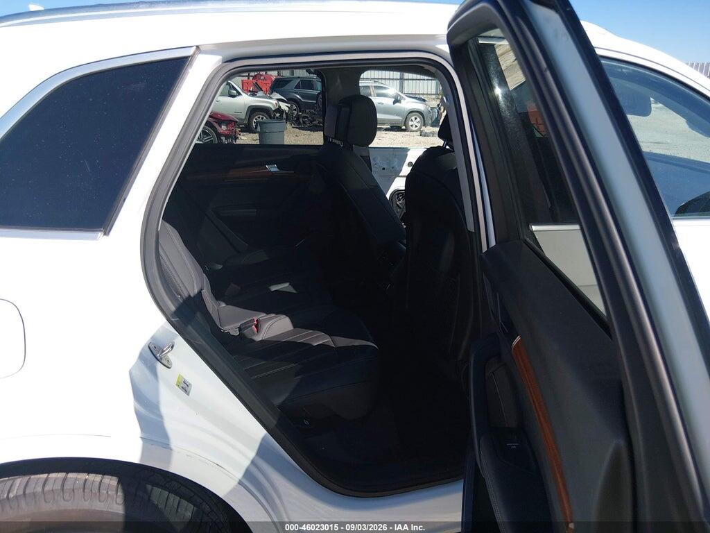 WA1BAAFY7M2118320 2021 AUDI Q5 photo no. 8