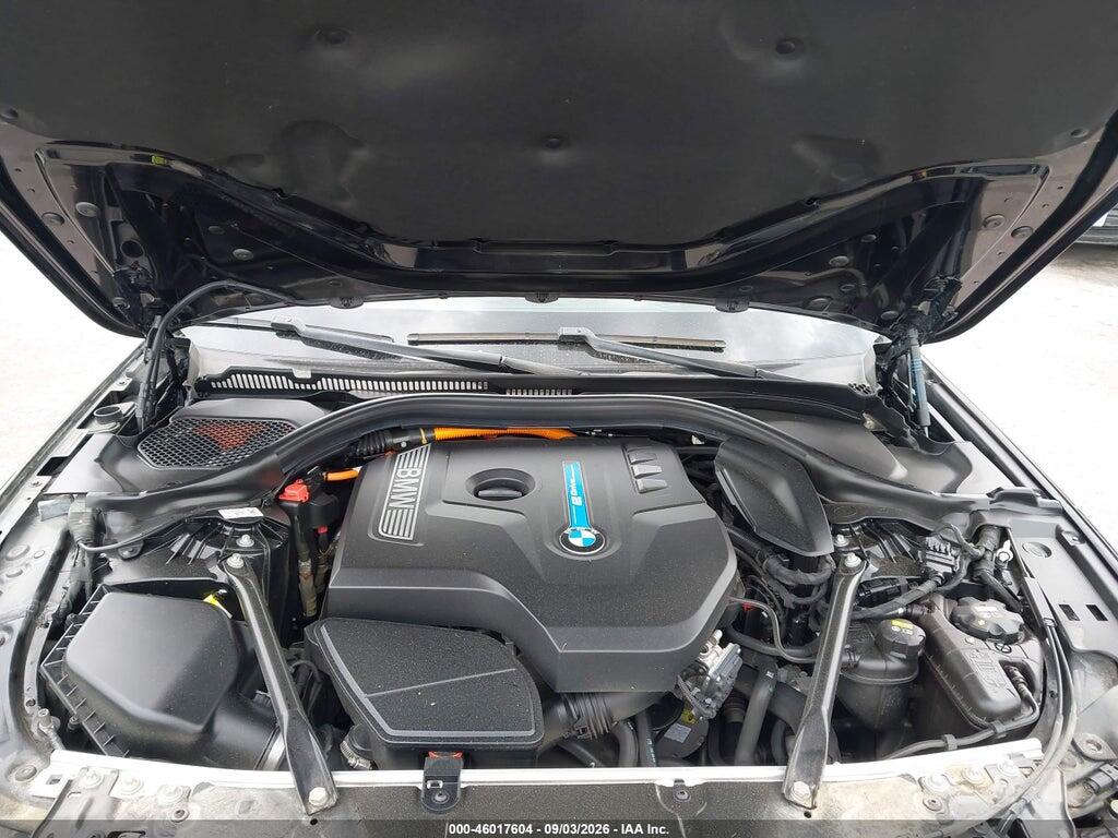 WBAJA9C52JB033940 2018 BMW 530E photo no. 10