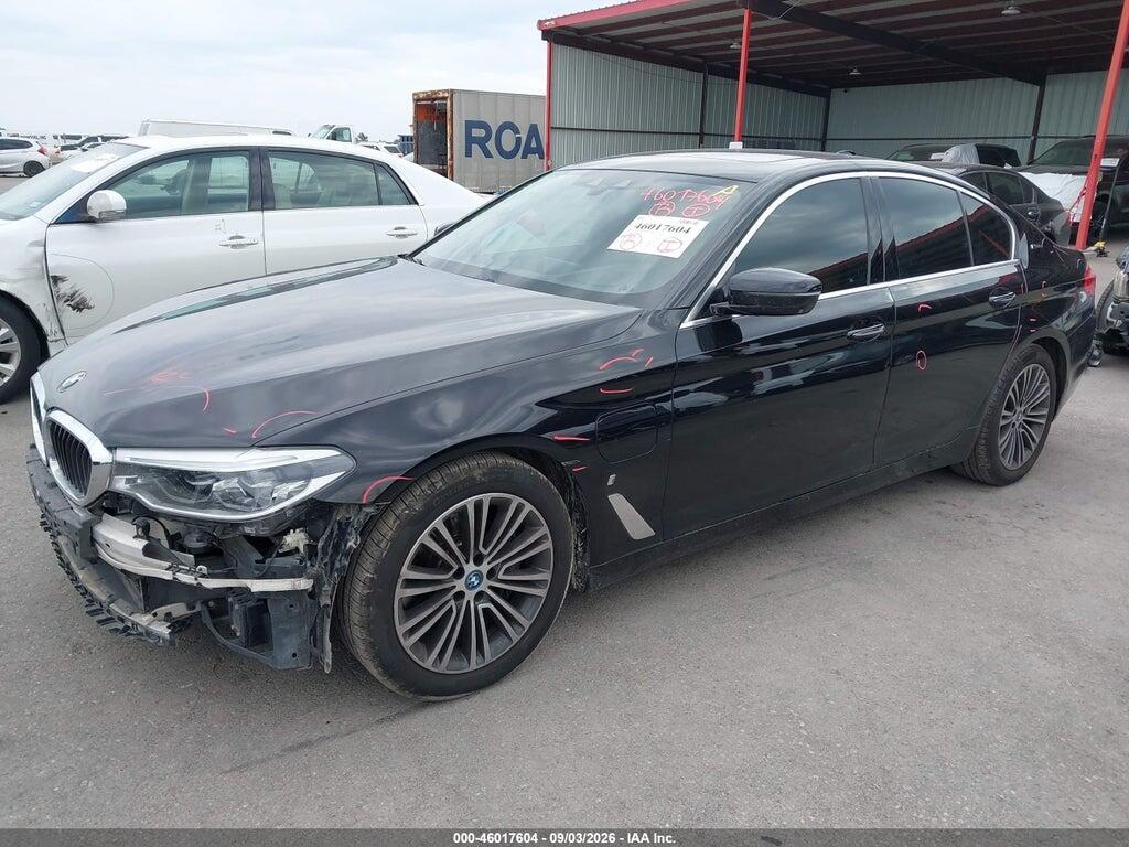 WBAJA9C52JB033940 2018 BMW 530E photo no. 2