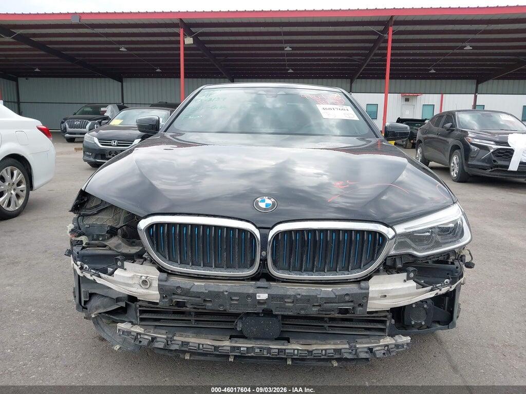 WBAJA9C52JB033940 2018 BMW 530E photo no. 6