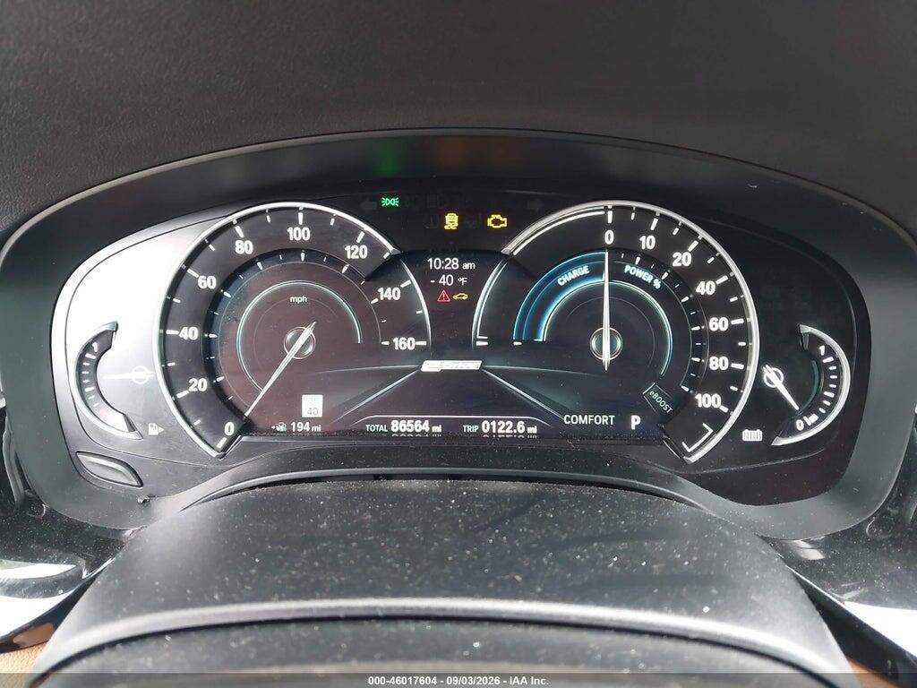 WBAJA9C52JB033940 2018 BMW 530E photo no. 7