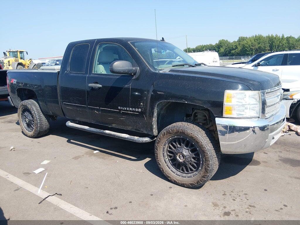 2013 CHEVROLET SILVERADO 1500 1GCRKSE73DZ113980