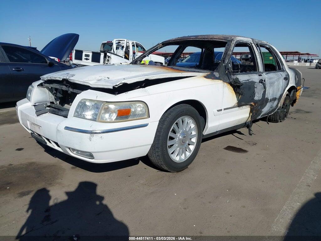 2MEFM75V98X661212 2008 MERCURY GRAND MARQUIS photo no. 2