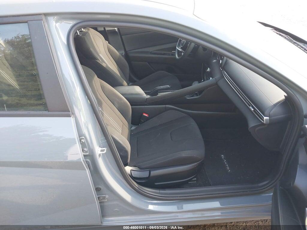 KMHLM4AG9MU092966 2021 HYUNDAI ELANTRA photo no. 5