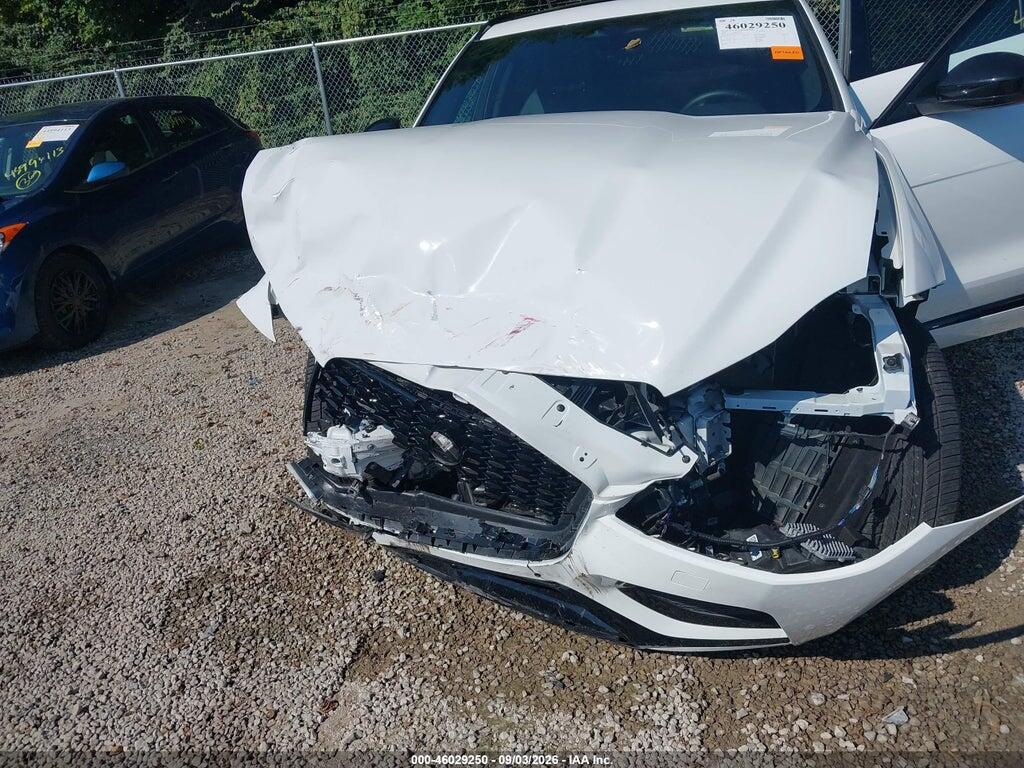 SADCT2EX7SA742970 2025 JAGUAR F-PACE photo no. 10
