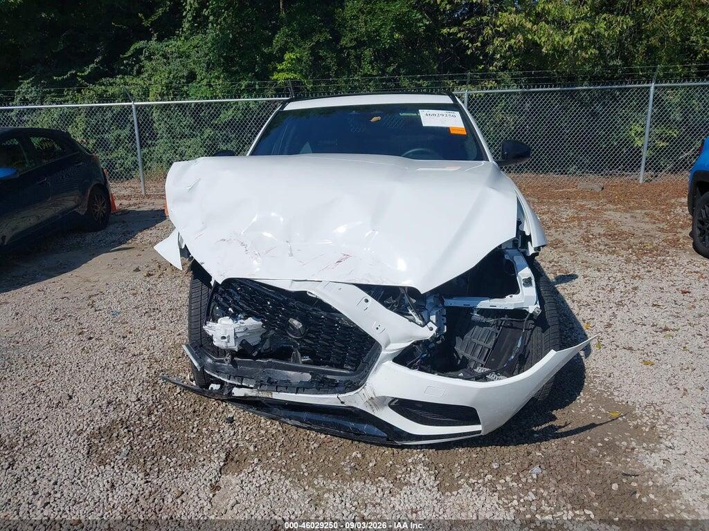 SADCT2EX7SA742970 2025 JAGUAR F-PACE photo no. 12