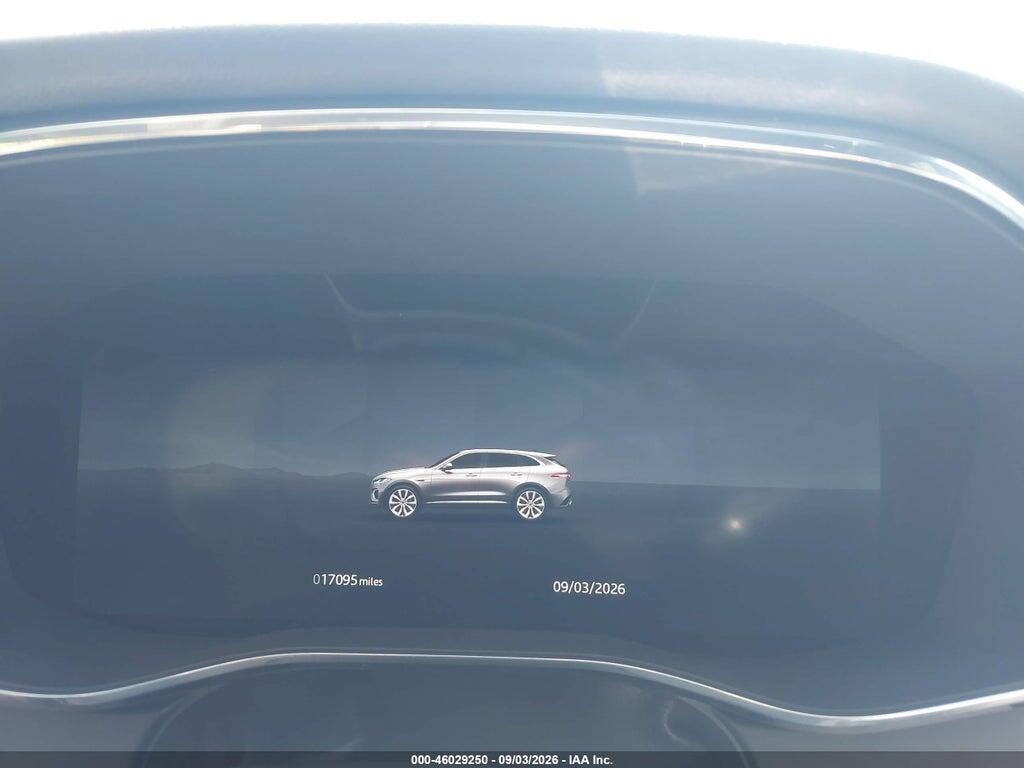 SADCT2EX7SA742970 2025 JAGUAR F-PACE photo no. 7