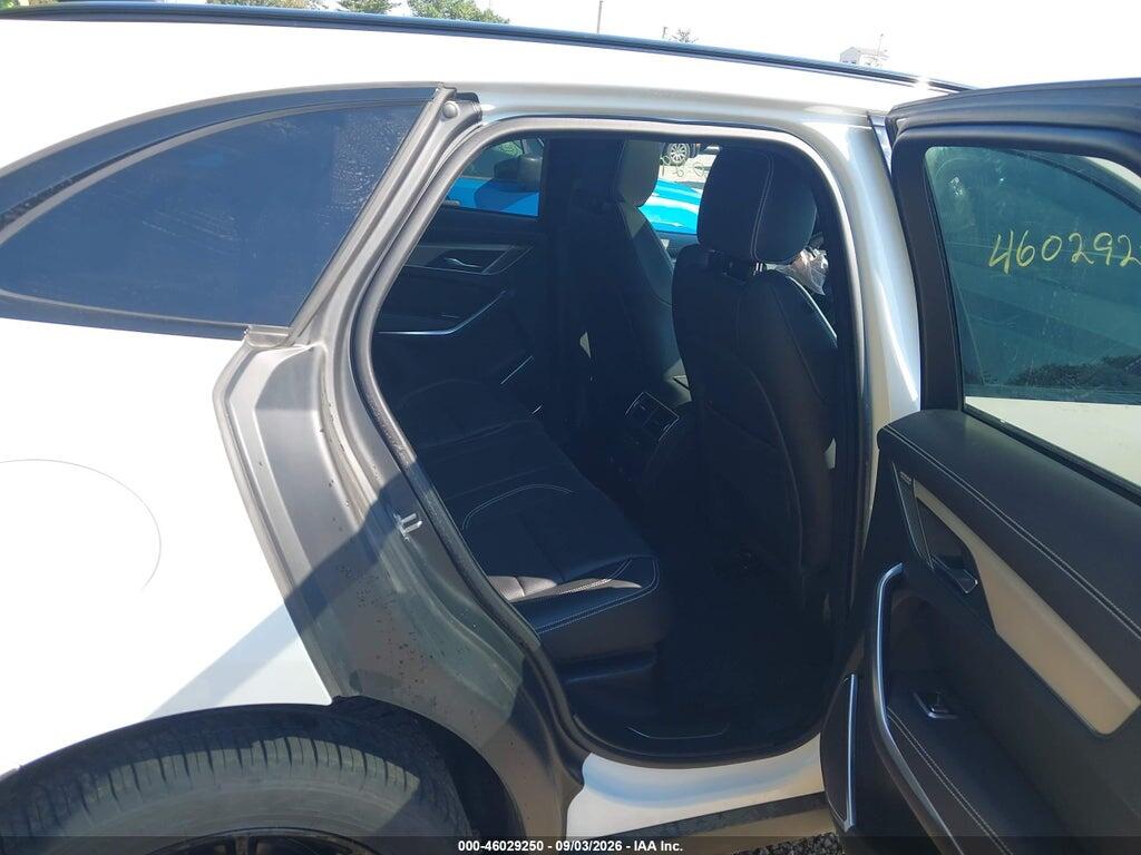 SADCT2EX7SA742970 2025 JAGUAR F-PACE photo no. 8