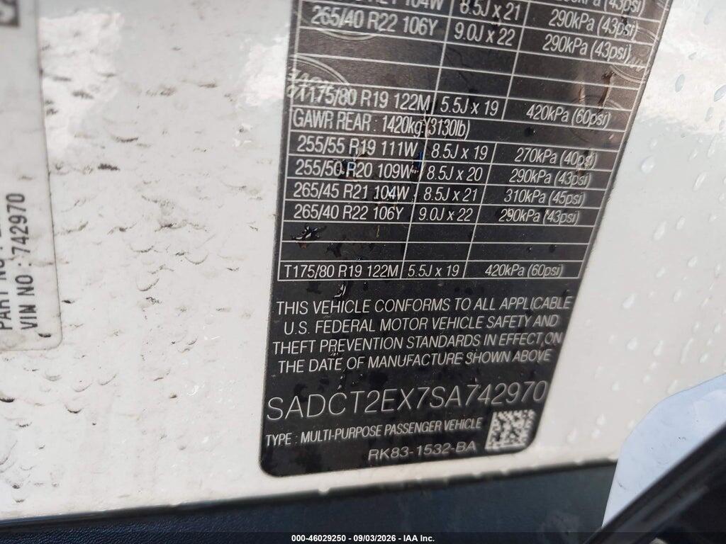 SADCT2EX7SA742970 2025 JAGUAR F-PACE photo no. 9