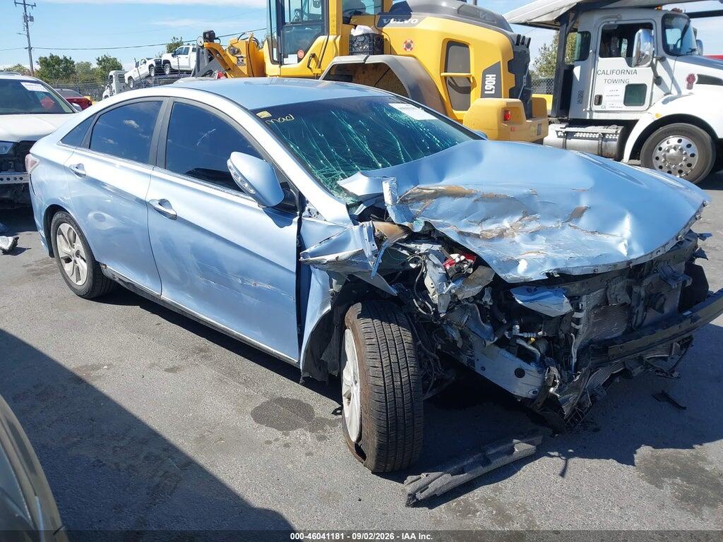 2015 HYUNDAI SONATA HYBRID KMHEC4A44FA135244
