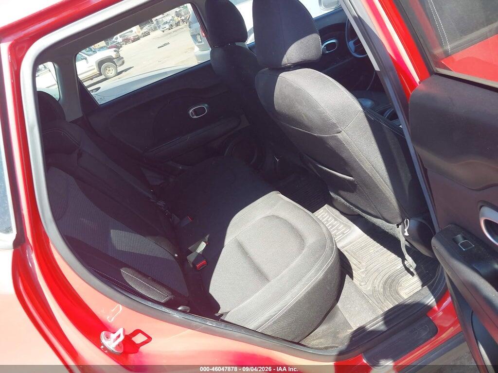 KNDJP3A58H7415338 2017 KIA SOUL photo no. 8