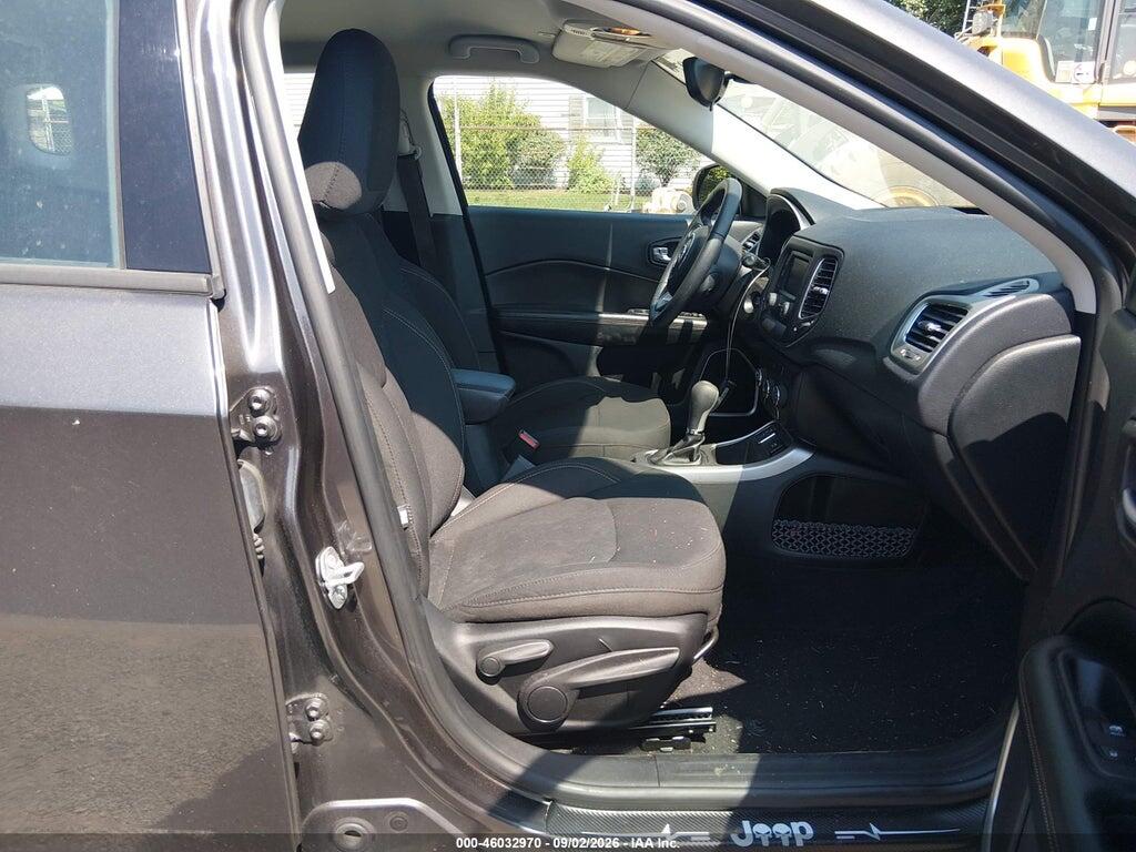 3C4NJCAB9JT133512 2018 JEEP COMPASS photo no. 5