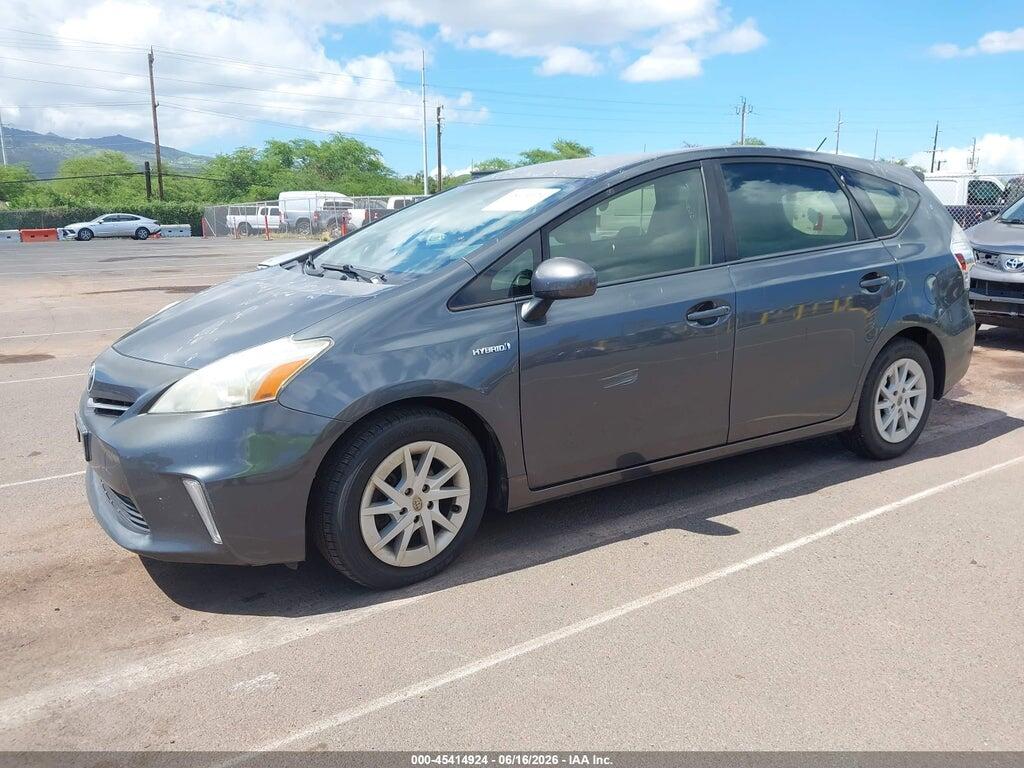 JTDZN3EU6D3205574 2013 TOYOTA PRIUS V photo no. 2