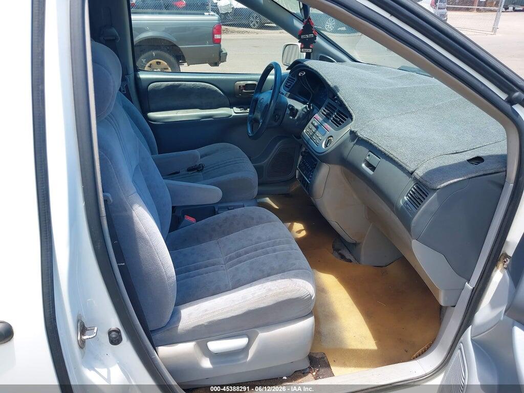 4T3ZF13C12U452393 2002 TOYOTA SIENNA photo no. 5