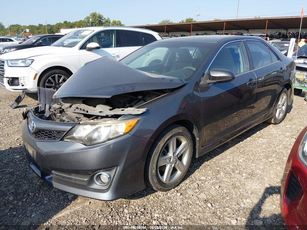 4T1BF1FKXEU771020 2014 TOYOTA CAMRY photo no. 2