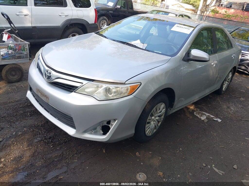 4T4BF1FK1ER425573 2014 TOYOTA CAMRY photo no. 2