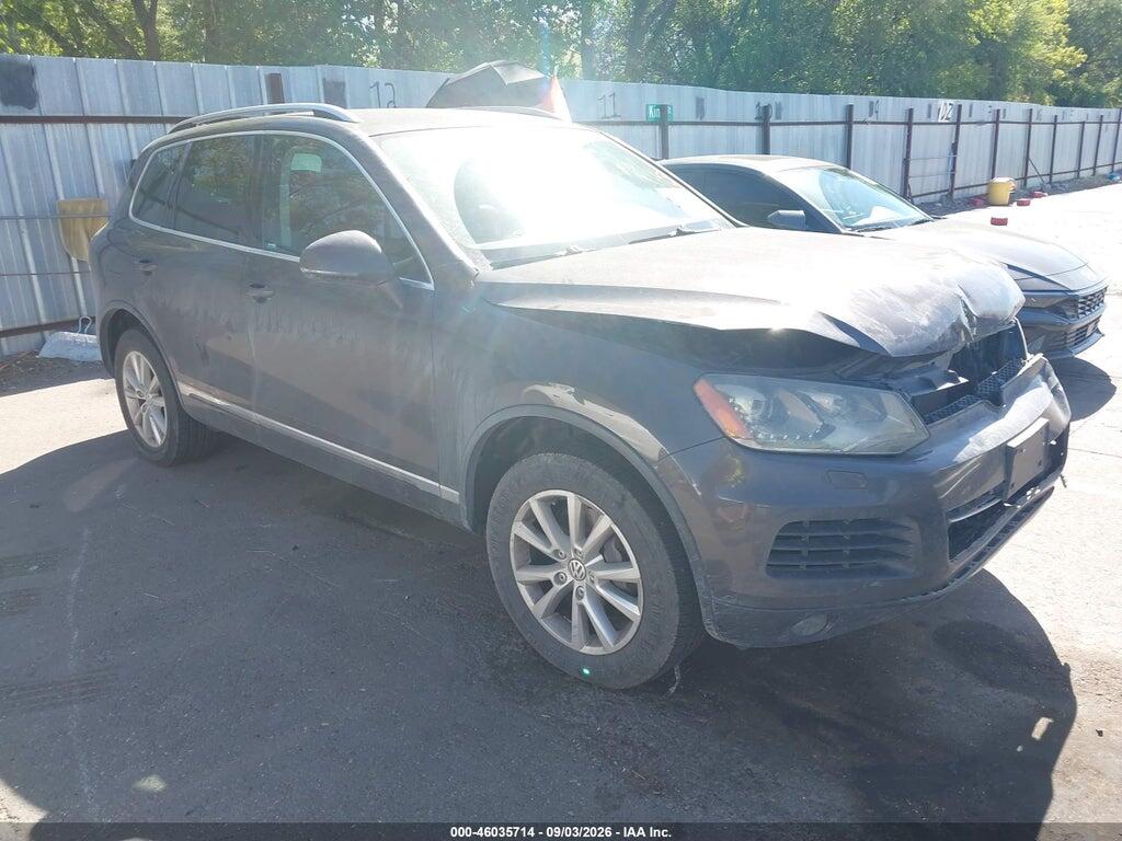 2013 VOLKSWAGEN TOUAREG WVGEF9BP8DD002298