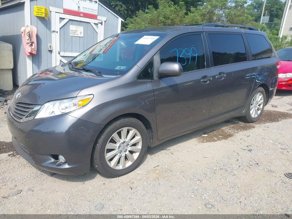 5TDDK3DC0ES087596 2014 TOYOTA SIENNA photo no. 2