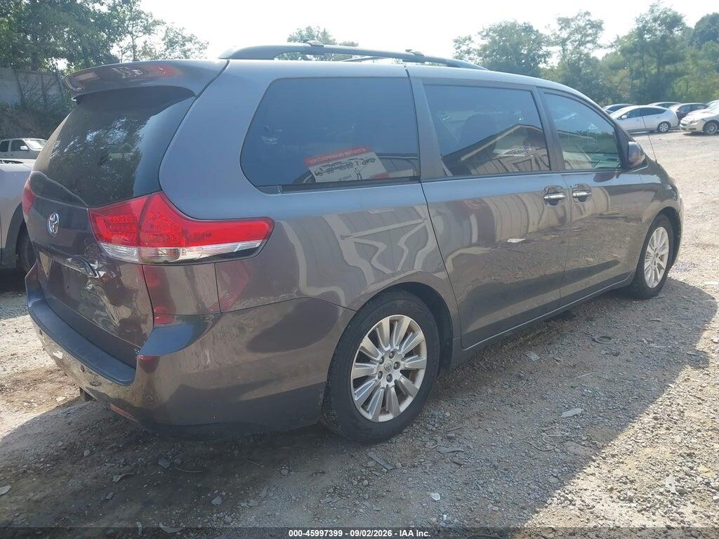 5TDDK3DC0ES087596 2014 TOYOTA SIENNA photo no. 4