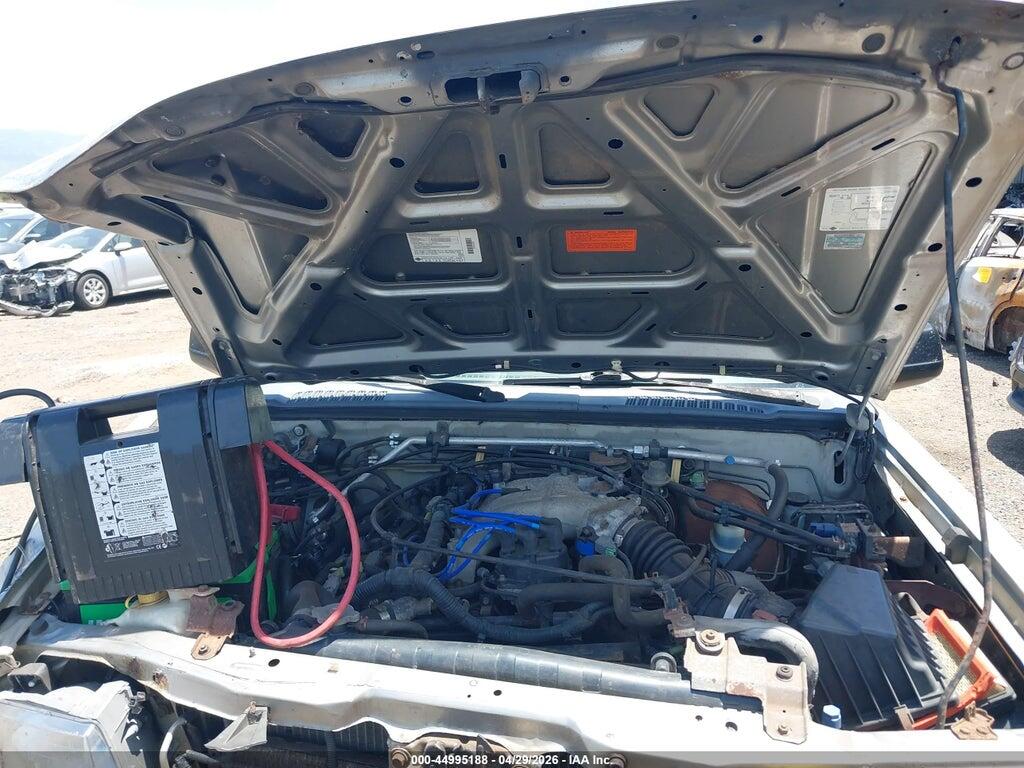 1N6ED26Y4YC354419 2000 NISSAN FRONTIER photo no. 10