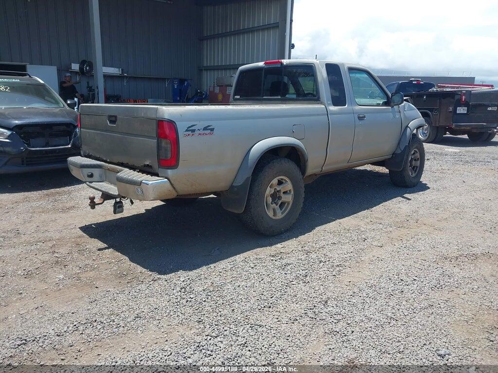 1N6ED26Y4YC354419 2000 NISSAN FRONTIER photo no. 4