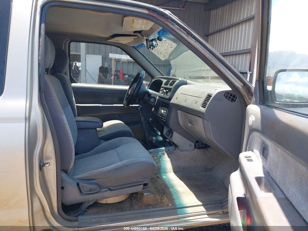 1N6ED26Y4YC354419 2000 NISSAN FRONTIER photo no. 5