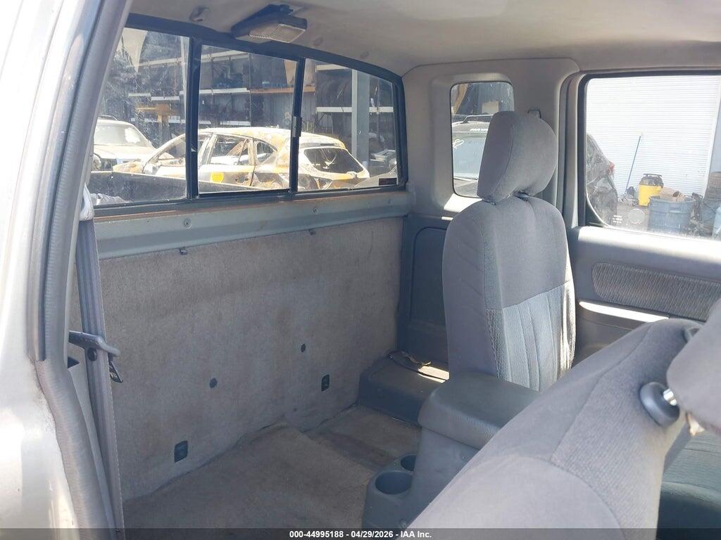 1N6ED26Y4YC354419 2000 NISSAN FRONTIER photo no. 8