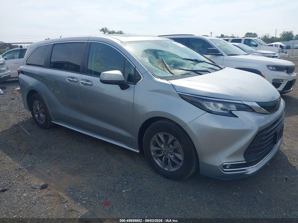 2021 TOYOTA SIENNA 5TDYRKEC0MS005449