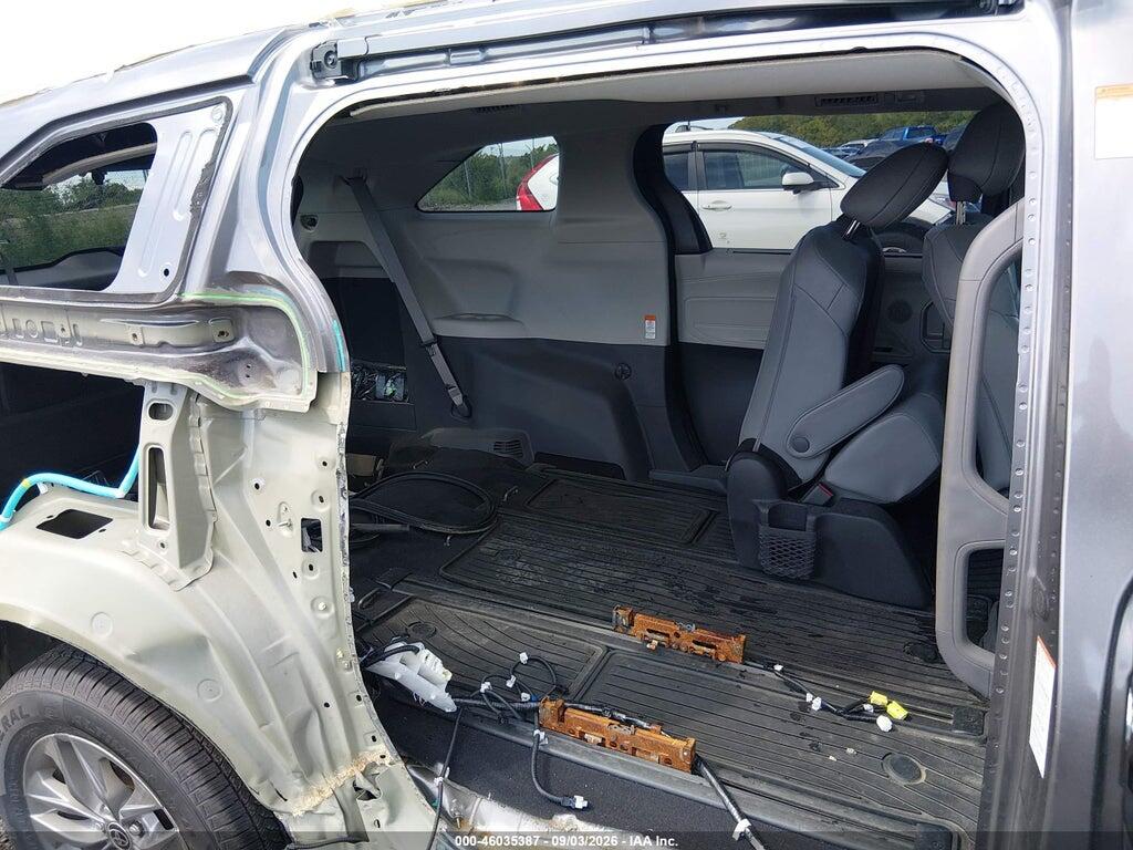 5TDYSKFC9RS117841 2024 TOYOTA SIENNA photo no. 8