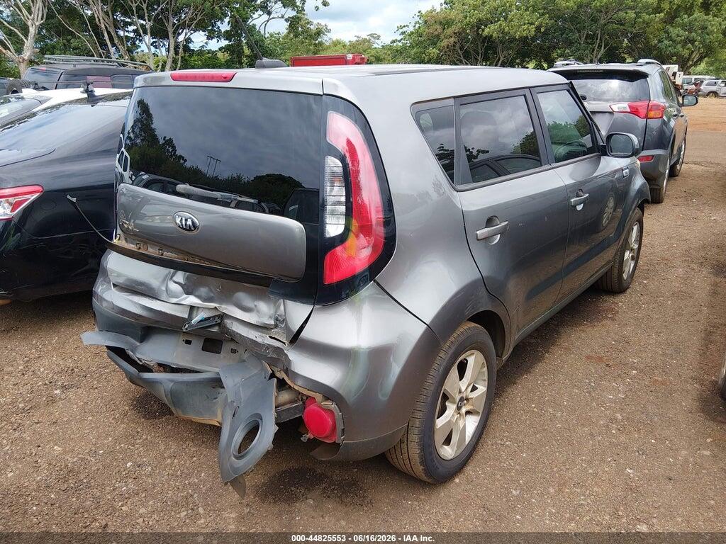 KNDJN2A20J7579338 2018 KIA SOUL photo no. 4
