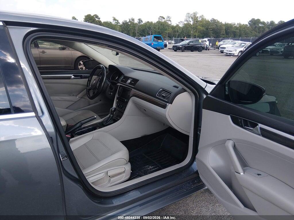 1VWBT7A31HC034957 2017 VOLKSWAGEN PASSAT photo no. 5