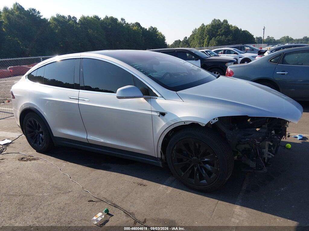 2018 TESLA MODEL X 5YJXCAE24JF121994