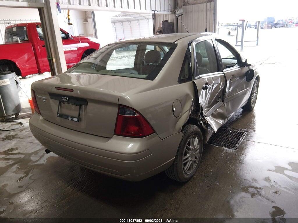 1FAFP34N37W302392 2007 FORD FOCUS photo no. 4