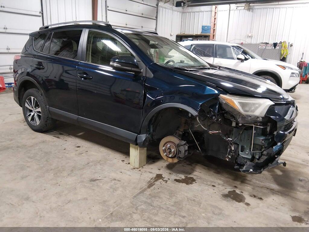 2018 TOYOTA RAV4 JTMRFREV8JJ248006