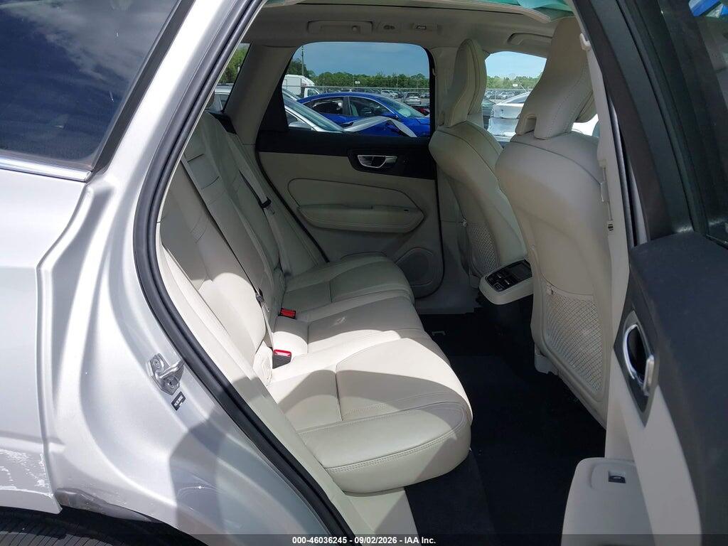 YV4L12RL3N1961063 2022 VOLVO XC60 photo no. 8