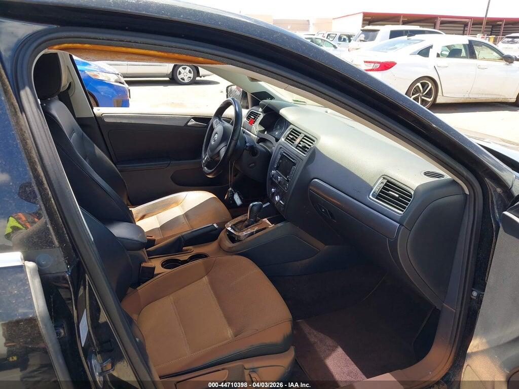 3VWLL7AJXEM372631 2014 VOLKSWAGEN JETTA photo no. 5