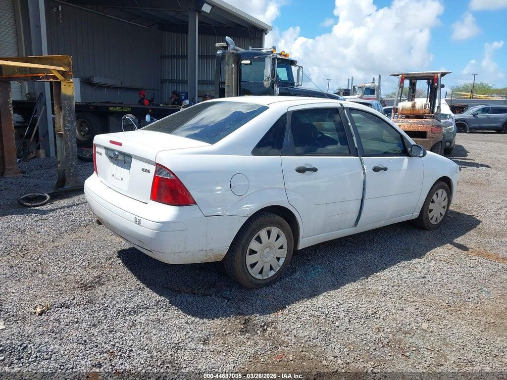 1FAFP34N95W160143 2005 FORD FOCUS photo no. 4