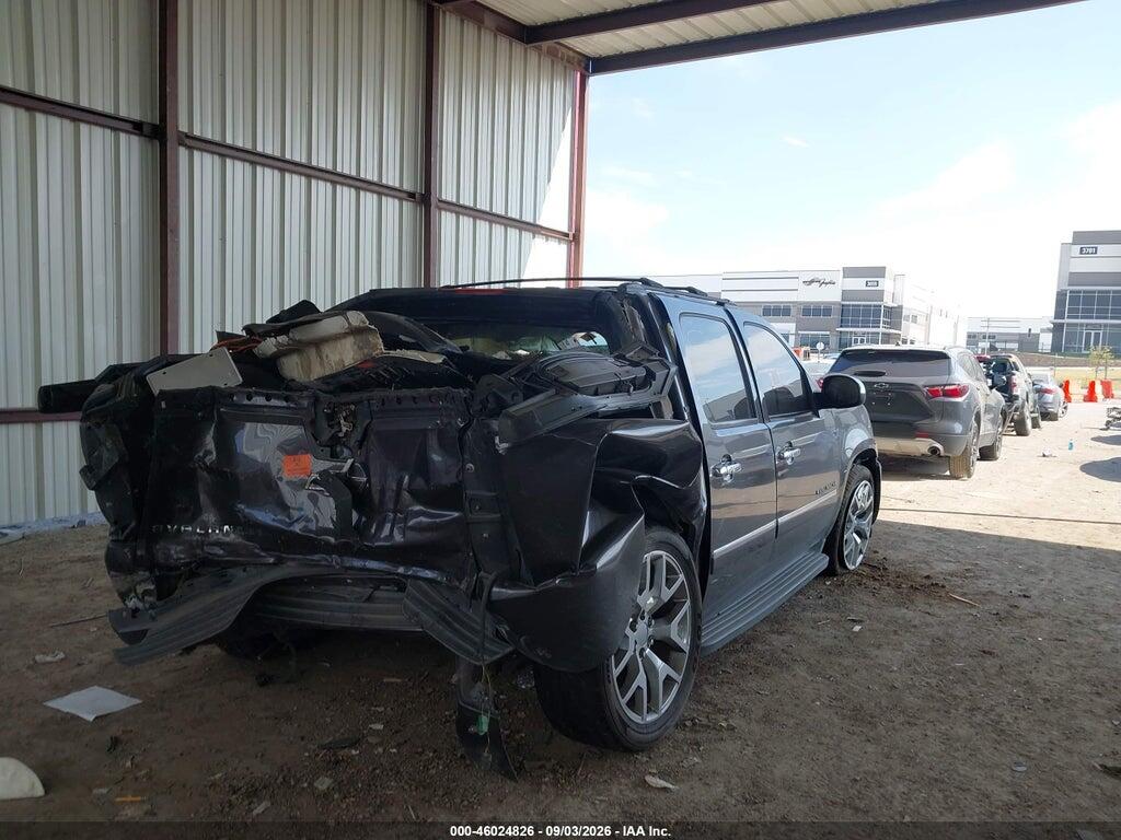 3GNMCGE03BG101999 2011 CHEVROLET AVALANCHE 1500 photo no. 4