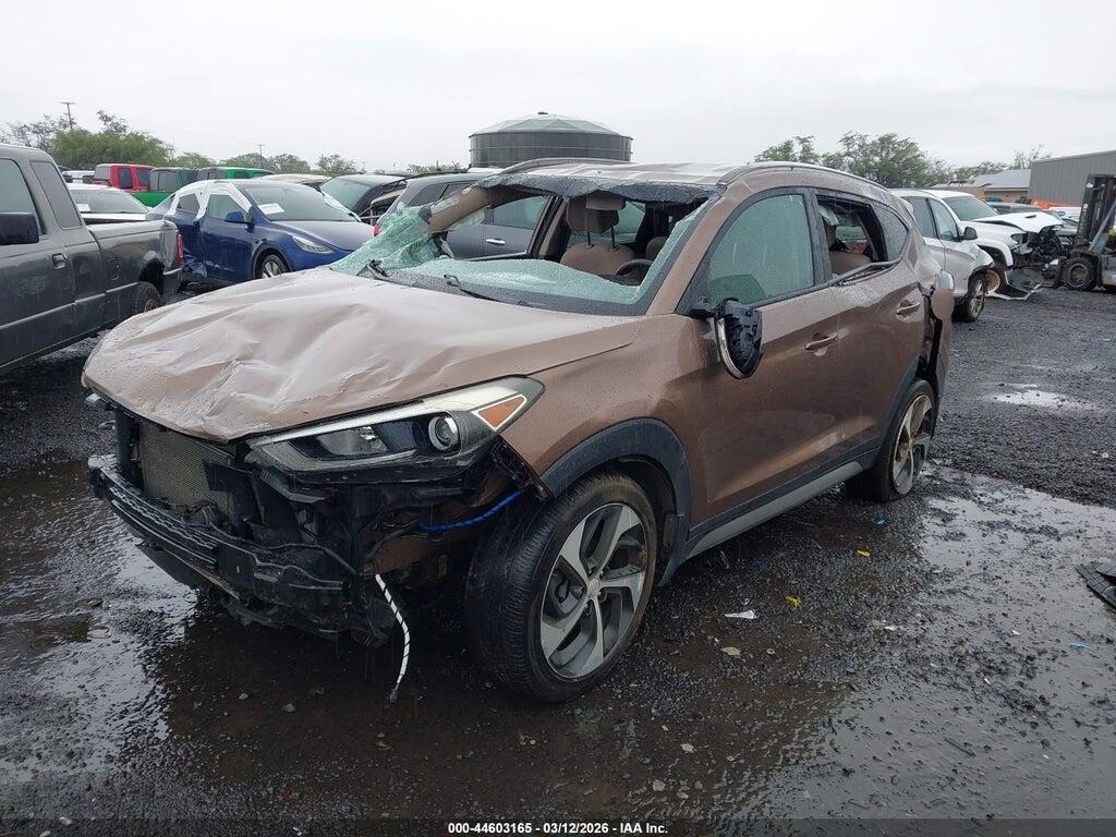 KM8J33A27HU374666 2017 HYUNDAI TUCSON photo no. 2