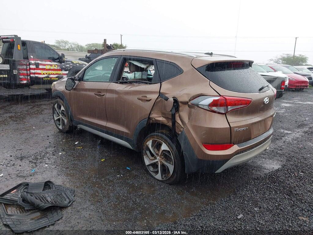 KM8J33A27HU374666 2017 HYUNDAI TUCSON photo no. 3