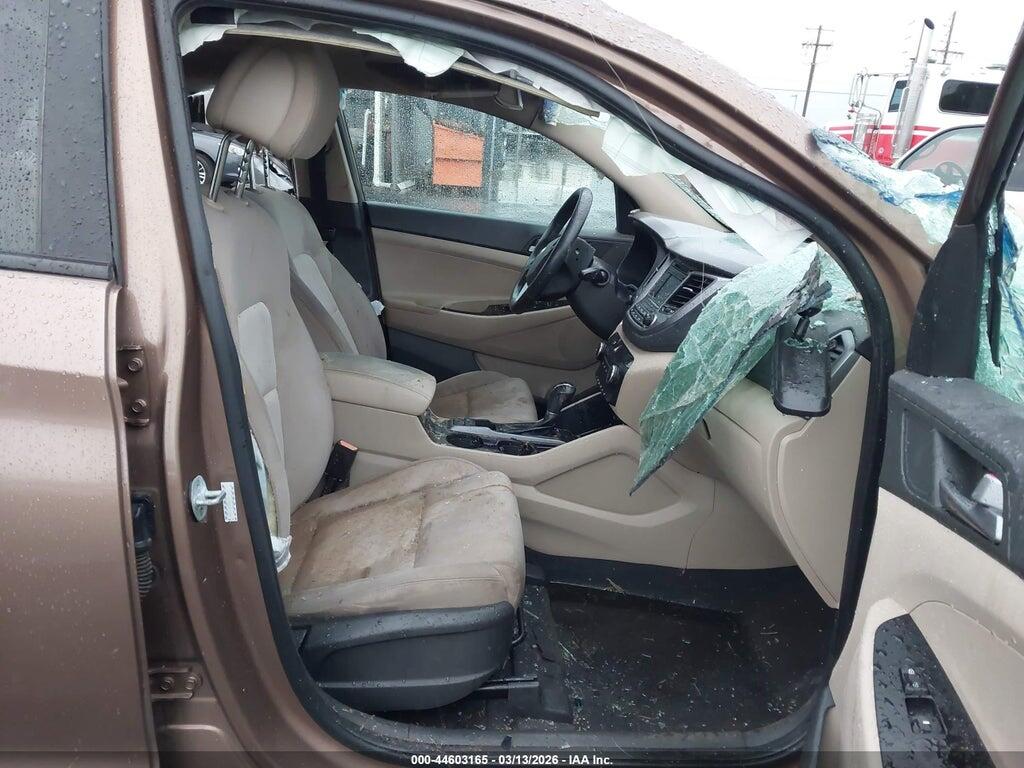 KM8J33A27HU374666 2017 HYUNDAI TUCSON photo no. 5