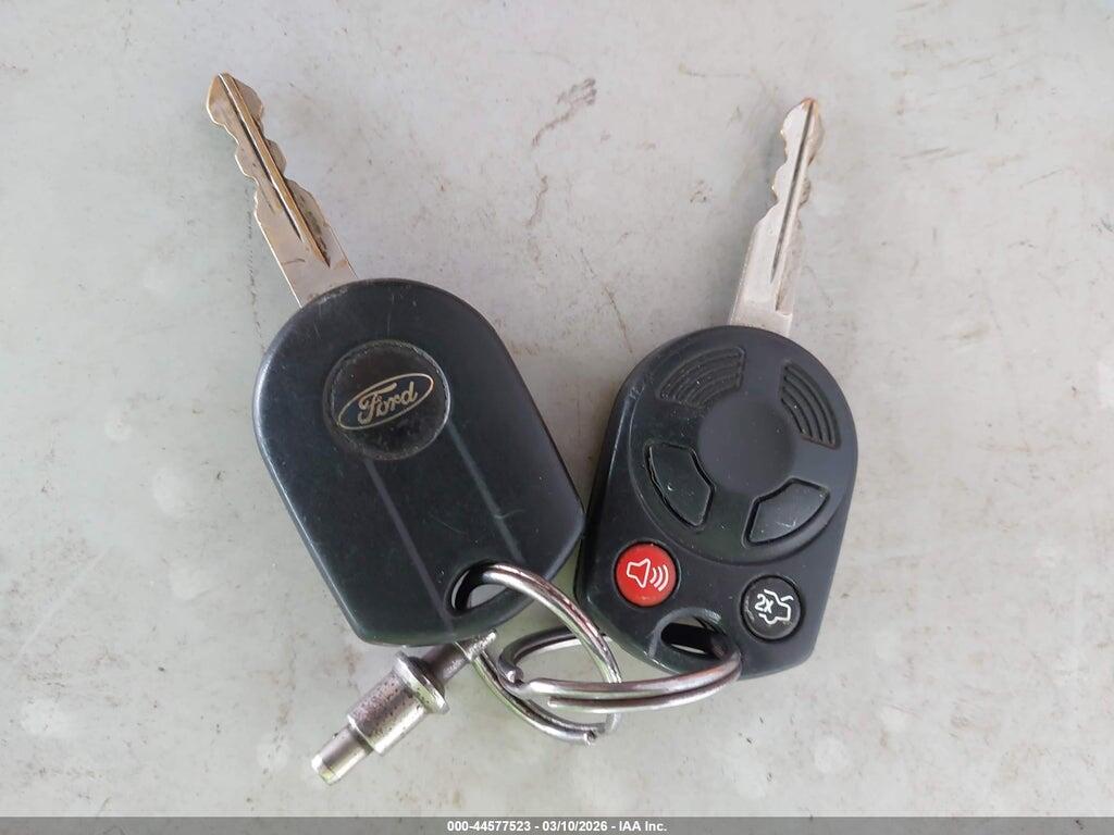 1FMCU02Z08KC17136 2008 FORD ESCAPE photo no. 11