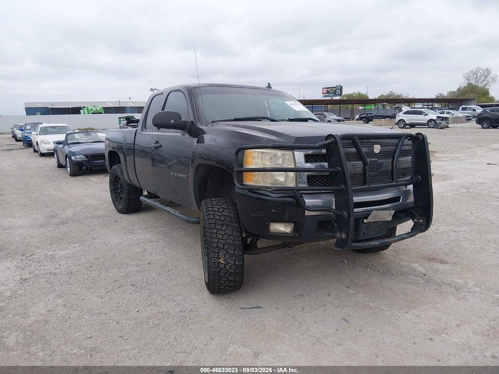 2011 CHEVROLET SILVERADO 1500 1GCRKSE35BZ118544