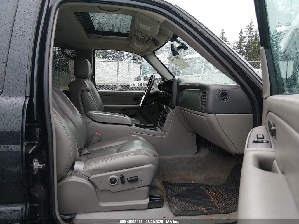 3GNFK16Z34G201111 2004 CHEVROLET SUBURBAN 1500 photo no. 5
