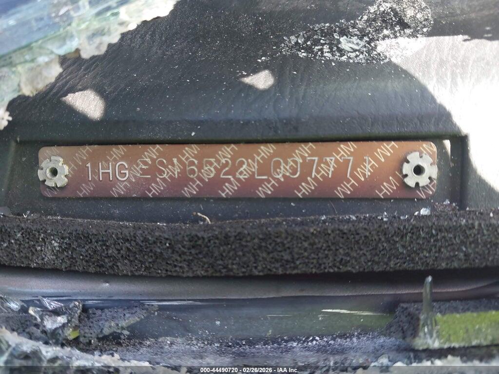 1HGES16522L007771 2002 HONDA CIVIC photo no. 9
